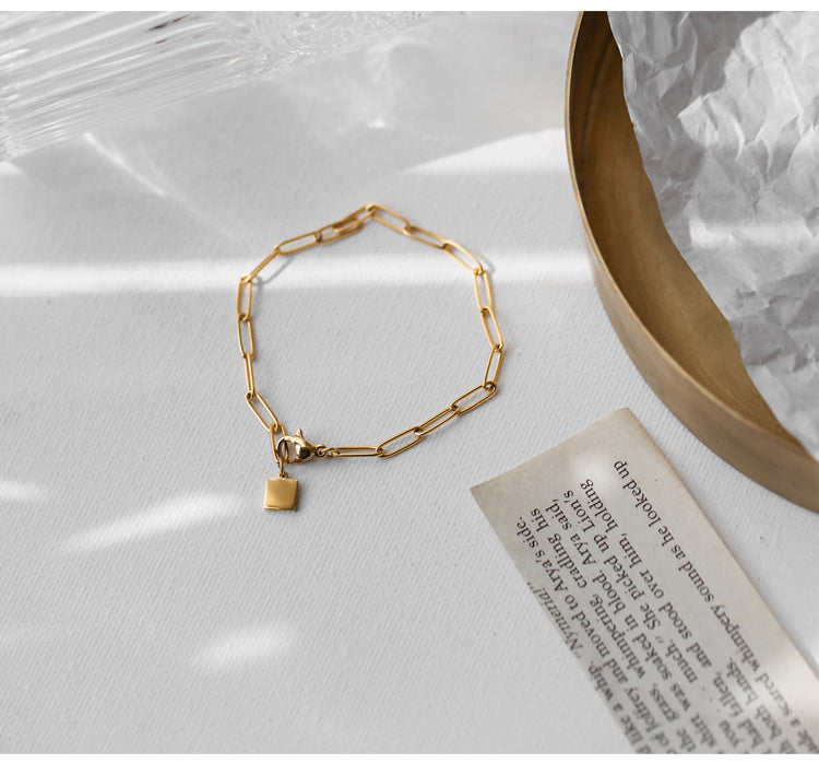 Nika Chain
